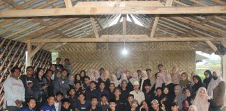 Foto bersama Panitia dan Peserta Akrobat ISMABA Wonosobo