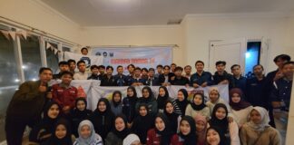 Targetkan rajut kebersamaan dan perkuat indentitas Batang, Batang Student Community (Bascom) Universitas Wahid Hasyim (UNWAHAS) Semarang menghelat Malam Keakraban (Makrab) Bascom 2024 bertempat Villa Nirwana Bandungan, Kab. Semarang di penghujung bulan Oktober (25-26/10).