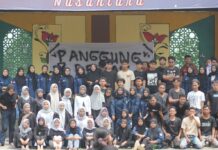 FORKOMBI.COM - Jalin seduluran anggota baru, KMBS (Keluarga Mahasiswa Batang Semarang) UIN Walisongo menyelenggarakan OPAK (Orientasi Pengenalan Anggota KMBS) di minggu awal November (2-3/11) bertempat Balkondes Taman Rejo, Kabupaten Kendal.