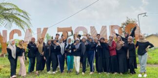 FORKOMBI.COM - Guna kenalkan Ormada (Organisasi Mahasiswa Daerah) kepada seluruh mahasiswa Batang yang berkuliah di Pekalongan, Lesehan Mahasiswa Batang di Pekalongan (Lemah Abang) menggelar Malam Keakraban (Makrab) pada awal bulan November (2-3/11) di Wisata Puncak Tombo, Bandar.