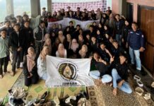 FORKOMBI.COM - Tekankan peran mahasiswa Batang untuk daerah, ISMABA (Ikatan Silaturahim Mahasiswa Batang) Unsiq (Universitas Sains Al-Qur'an) Wonosobo menggelar AKROBAT (Akrabe Wong Batang) di Villa Sigemplong, Bawang pada pertengahan Januari 2024 (14/1).