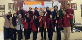 FORKOMBI.COM - Evaluasi kerja satu periode dan pemilihan ketua umum baru, Lemah Abang (Lesehan Mahasiswa Asal Batang di Pekalongan) mengadakan Muska (Musyawarah Terbuka) 2024 pada awal tahun 2024 (20-21/1) di Balai Desa Kluwih, Bandar.