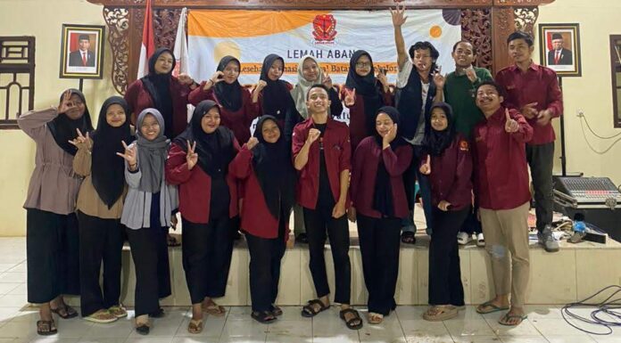 FORKOMBI.COM - Evaluasi kerja satu periode dan pemilihan ketua umum baru, Lemah Abang (Lesehan Mahasiswa Asal Batang di Pekalongan) mengadakan Muska (Musyawarah Terbuka) 2024 pada awal tahun 2024 (20-21/1) di Balai Desa Kluwih, Bandar.