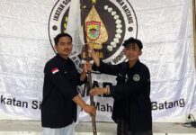 FORKOMBI.COM - Evaluasi kepengurusan satu periode, ISMABA (Ikatan Silaturahim Mahasiswa Batang) Universitas Sains Al-Qur'an Wonosobo mengadakan Musmada (Musyawarah Mahasiswa Daerah) di Gedung 2 PC NU Wonosobo pada pertengahan September (14/9).