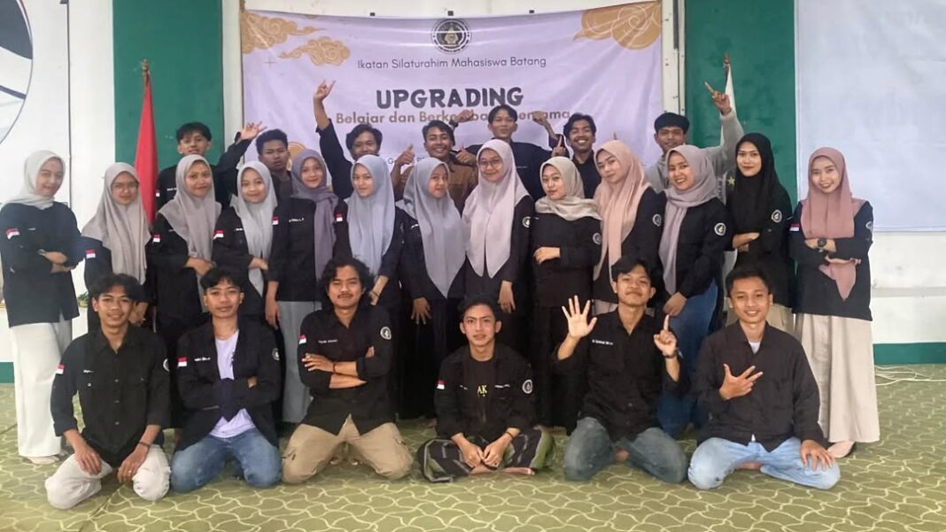 FORKOMBI.COM - Angkat isu-isu strategis Batang, ISMABA (Ikatan Silaturahim Mahasiswa Batang) Universitas Sains Al-Qur'an Wonosobo menggelar Upgrading pada awal Juni (2/6) di Gedung 2 PC NU Wonosobo.