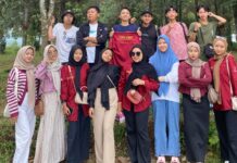 FORKOMBI.COM - Kenalkan organisasi daerah kepada mahasiswa baru Batang di Pekalongan, Lemah Abang (Lesehan Mahasiswa Asal Batang di Pekalongan) inisiatif mengadakan Meet Up Mahasiswa Baru Lemah Abang pada hari Minggu di rumah saudari Faida, salah satu pengurus Lemah Abang periode 2024-2025.