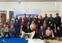 FORKOMBI.COM - Tingkatkan pengetahuan tentang keorganisasian mahasiswa daerah, Lemah Abang (Lesehan Mahasiswa Asal Batang di Pekalongan) mengadakan Leadership Training Organization akhir pekan lalu (20-21/7) di Desa Keteleng, Blado.