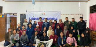 FORKOMBI.COM - Tingkatkan pengetahuan tentang keorganisasian mahasiswa daerah, Lemah Abang (Lesehan Mahasiswa Asal Batang di Pekalongan) mengadakan Leadership Training Organization akhir pekan lalu (20-21/7) di Desa Keteleng, Blado.
